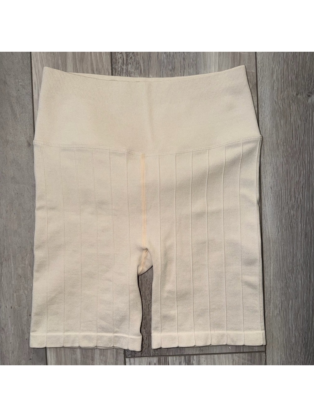 Spiritual Gangster Neutral Amara Wide Rib Heather Seamless Biker Short xs/s - Picture 3 of 8
